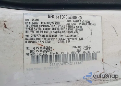 2004 Ford Crown Victoria Lx z USA, uszkodzony, nr VIN 2FAFP74W74X174187